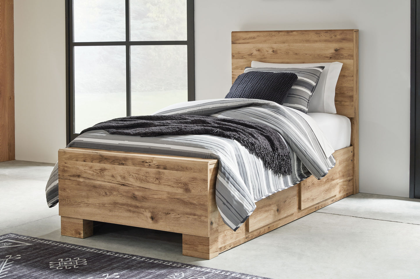 Hyanna - Storage Bed