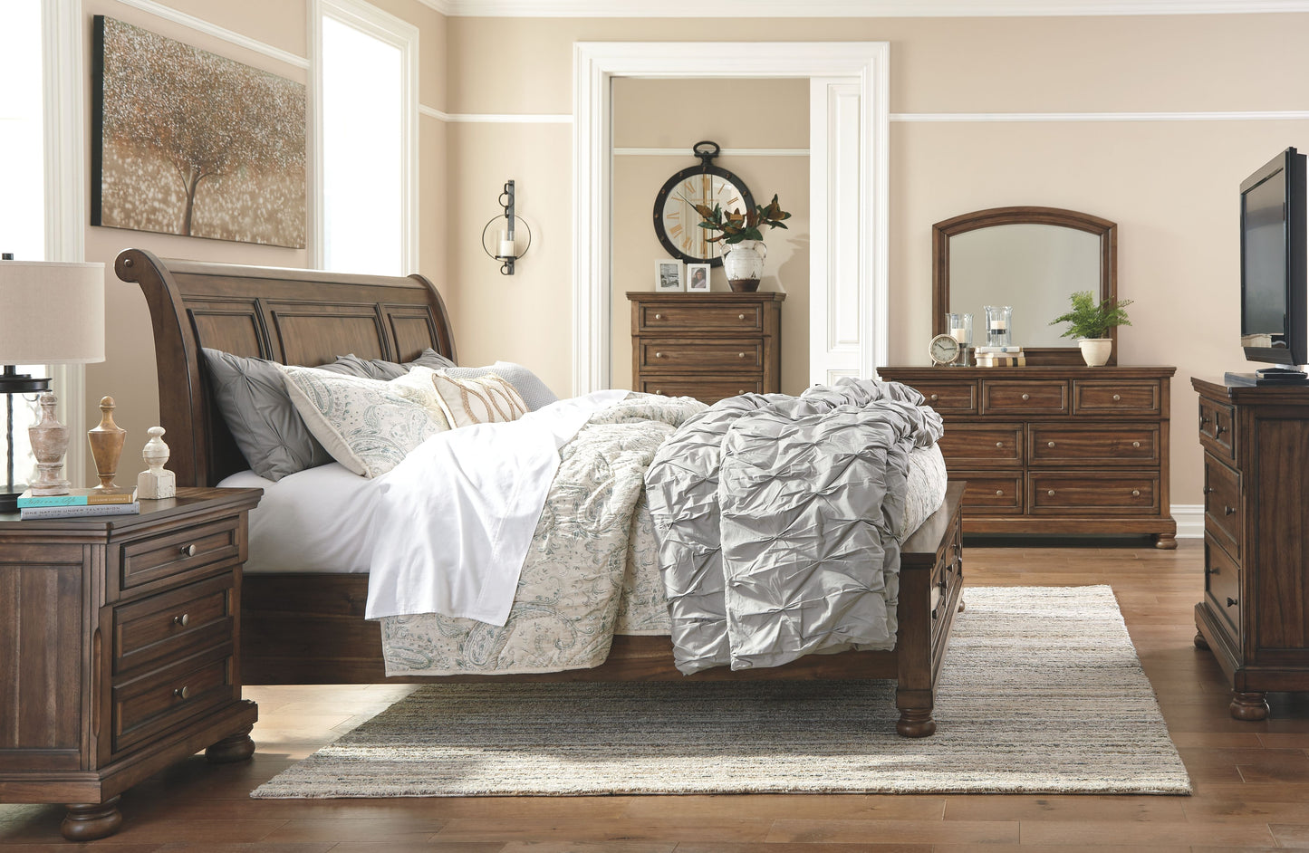 Flynnter - Storage Sleigh Bed